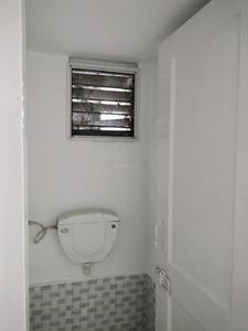 Common Bathroom One Image of 435 Sq.ft 1 BHK Apartment / Flat for sale in Sector 23B Dwarka New Delhi for Rs. 7100000