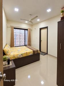Bedroom Image of 1100 Sq.ft 3 BHK Apartment / Flat for sale in Lokhandwala Complex, Andheri West Mumbai for Rs. 31000000