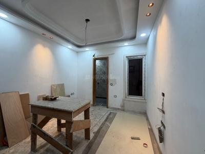 Bedroom Image of 1440 Sq.ft 3 BHK Builder Floor for sale in Mukherjee Apartment, Mukherjee Nagar New Delhi for Rs. 22100000