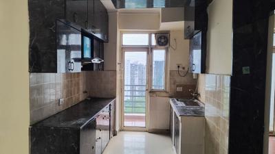 Kitchen Image of 1150 Sq.ft 2.5 BHK Apartment / Flat for rent in Gardenia Glory, Sector 46 Noida for Rs. 33000