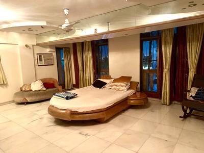 Bedroom Image of 2800 Sq.ft 3 BHK Penthouse for sale in Vile Parle East Mumbai for Rs. 150000000