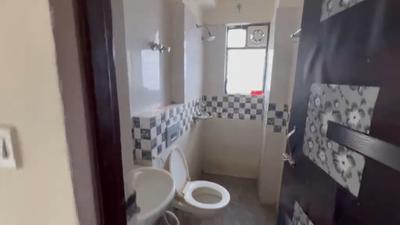 Bathroom Image of 925 Sq.ft 2 BHK Apartment / Flat for sale in Embee Delight, Kadamtala Siliguri for Rs. 3800000