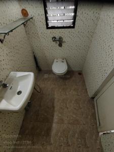 Bathroom Image of 1400 Sq.ft 3 BHK Apartment / Flat for rent in Arun Nirmiti Horizon, Aundh Pune for Rs. 42000