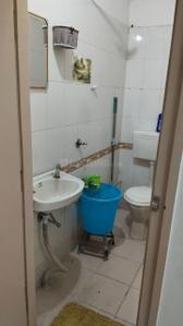 Bathroom Image of 800 Sq.ft 2 BHK Duplex for rent in Radhika Park Rajkot for Rs. 3750