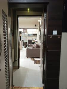 Image of 1600 Sq.ft 3 BHK Apartment / Flat for rent in Shivaji Nagar, Pune for Rs. 80000