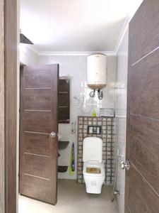 Common Bathroom Image of 2200 Sq.ft 4 BHK Apartment / Flat for sale in Kamakshi Apartment, Sector 6 Dwarka New Delhi for Rs. 35500000