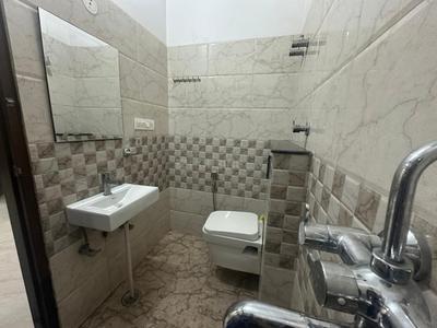 Bathroom Image of 1500 Sq.ft 2 BHK Builder Floor for rent in Jagatpura Jaipur for Rs. 24000