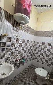 Bathroom Image of Fully Furnished Girls PG @4500 Near DMC 7504400004 in Ramesh Nagar, Ludhiana