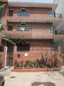 Building Image of 5400 Sq.ft 6 BHK Independent House for sale in Green Park New Delhi for Rs. 280000000