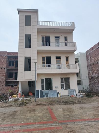Gurpreet Modern Valley Main Image 1