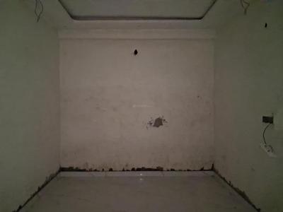 Living Room Image of 1500 Sq.ft 3 BHK Apartment / Flat for sale in Sector 74 Noida for Rs. 5500000