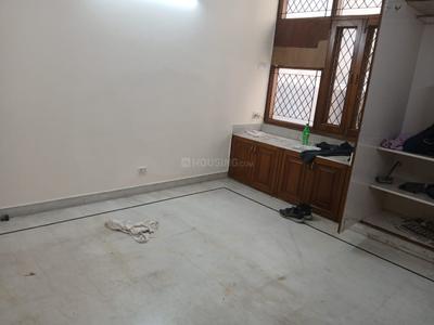 Bedroom Image of 3300 Sq.ft 4 BHK Builder Floor for rent in Green Park New Delhi for Rs. 130000