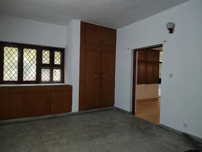 Bedroom Image of 1700 Sq.ft 3 BHK Apartment / Flat for sale in DDA D3 and D4 Vasant Kunj, Vasant Kunj New Delhi for Rs. 45000000