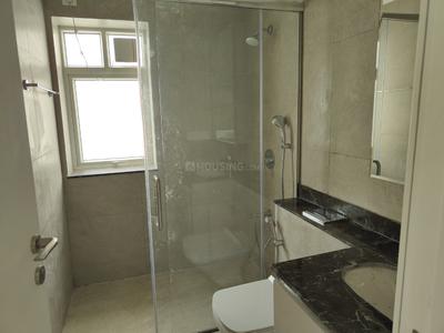 Image of 2300 Sq.ft 3 BHK Apartment / Flat for rent in DLF One Midtown, Karampura, New Delhi for Rs. 130000