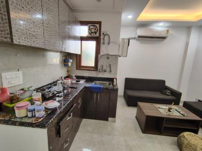Kitchen Image of 650 Sq.ft 1 BHK Builder Floor for rent in Swaraj Homes RWA A Block Malviya Nagar, Malviya Nagar New Delhi for Rs. 40000