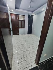 Kitchen Image of 1000 Sq.ft 2 BHK Builder Floor for rent in Swaraj Homes RWA Sant Nagar, Sant Nagar New Delhi for Rs. 45000