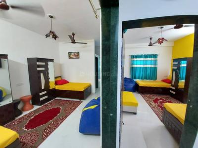 Bedroom Image of Rajiv PG in Karelibagh, Vadodara