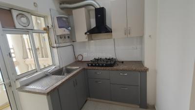 Kitchen Image of 1250 Sq.ft 3 BHK Apartment / Flat for rent in DLF Capital Greens Phase 1 And 2, Karampura New Delhi for Rs. 50000