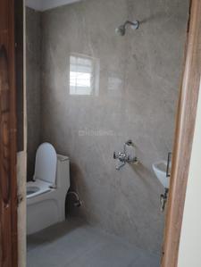 Bathroom Image of 1500 Sq.ft 3 BHK Independent House for rent in The Golden Town Phase 3, Karmeta Jabalpur for Rs. 20000