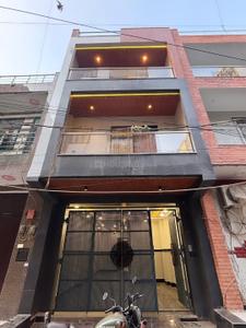 Image of 700 Sq.ft 4.5 BHK Independent House for sale in Dwarka Mor, New Delhi for Rs. 16800000
