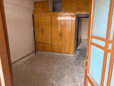 Bedroom Image of 1926 Sq.ft 3.5 BHK Apartment / Flat for rent in Vasundhara Enclave New Delhi for Rs. 55000