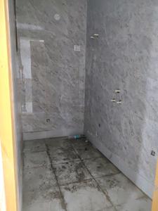 Common Bathroom Image of 658 Sq.ft 2 BHK Apartment / Flat for sale in Sangam Vihar New Delhi for Rs. 3600000