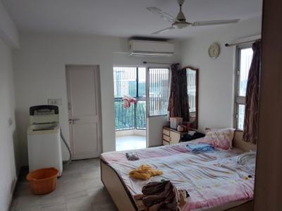 Bedroom Image of 1400 Sq.ft 2 BHK Apartment / Flat for rent in Shahibaug Ahmedabad for Rs. 28000