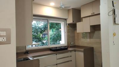 Kitchen Image of 700 Sq.ft 2 BHK Apartment / Flat for rent in Santacruz West Mumbai for Rs. 125000