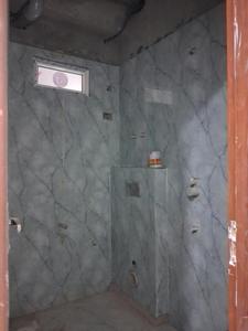 Common Bathroom Image of 1500 Sq.ft 3 BHK Apartment / Flat for sale in Sector 72 Noida for Rs. 5500000