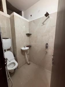 Bathroom Image of 900 Sq.ft 1 BHK Apartment / Flat for rent in Palasia Indore for Rs. 18000