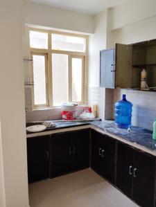 Kitchen Image of 620 Sq.ft 3 BHK Apartment / Flat for rent in Auric City Homes, Sector 82 Faridabad for Rs. 17000