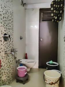 Common Bathroom Image of 1050 Sq.ft 2 BHK Apartment / Flat for sale in Thane West Thane for Rs. 14000000