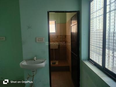 Bathroom Image of 900 Sq.ft 2 BHK Apartment / Flat for rent in Ramkrishan Nagar Patna for Rs. 8000