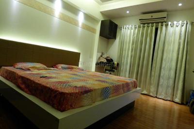 Bedroom Image of 1500 Sq.ft 2 BHK Apartment / Flat for rent in Saiyed Vasna Vadodara for Rs. 21000