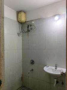 Common Bathroom Image of 774 Sq.ft 1.5 BHK Apartment / Flat for sale in Lodha Casa Rio, Palava Phase 1 Thane for Rs. 3850000