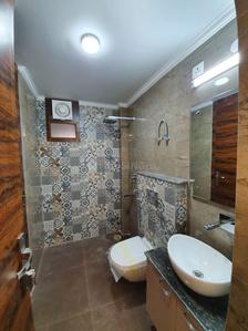 Common Bathroom Image of 1650 Sq.ft 3 BHK Apartment / Flat for sale in Trimurti Apartments, Sector 12 Dwarka New Delhi for Rs. 26000000
