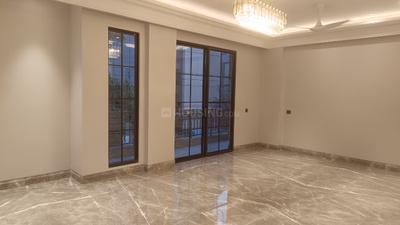 Bedroom Image of 2100 Sq.ft 3 BHK Builder Floor for sale in Defence Colony New Delhi for Rs. 155000000