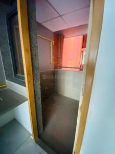 Bathroom Image of 3222 Sq.ft 4 BHK Apartment / Flat for sale in Vaishno Devi Circle Ahmedabad for Rs. 17600000