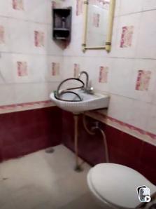 Bathroom Image of 1000 Sq.ft 2.5 BHK Independent House for rent in Ashiyana Lucknow for Rs. 12000