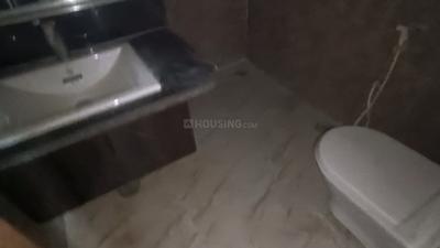 Bathroom Image of 1650 Sq.ft 3 BHK Apartment / Flat for rent in Sigra Varanasi for Rs. 32000
