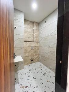 Bathroom Image of 1400 Sq.ft 2 BHK Apartment / Flat for rent in Geeta Bhawan Indore for Rs. 23000