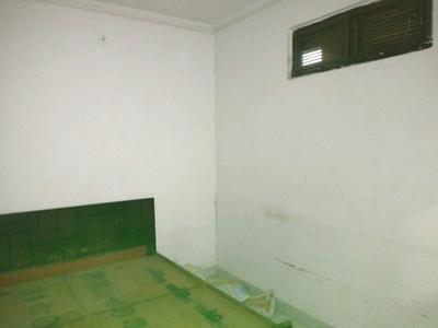Bedroom Image of 720 Sq.ft 2 BHK Builder Floor for sale in Mukherjee Nagar New Delhi for Rs. 7000000