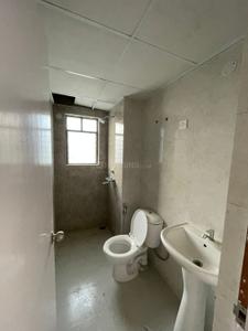 Bathroom Image of 799 Sq.ft 2 BHK Apartment / Flat for sale in Siddha Waterfront Phase II, Khardaha Kolkata for Rs. 3900000