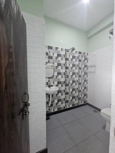 Bathroom Image of 1200 Sq.ft 3 BHK Builder Floor for rent in Kakadeo Kanpur for Rs. 16000
