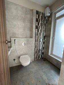 Bathroom Image of 915 Sq.ft 2 BHK Apartment / Flat for rent in Ashar Maple, Mulund West Mumbai for Rs. 46000