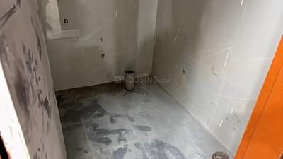 Bathroom Image of 550 Sq.ft 1 BHK Apartment / Flat for sale in Chhattarpur New Delhi for Rs. 3500000