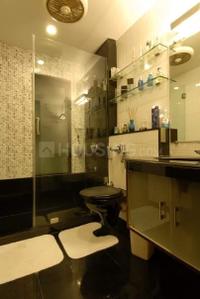 Bathroom Image of 2100 Sq.ft 4 BHK Apartment / Flat for sale in Meghdoot Apartment, Andheri West Mumbai for Rs. 100000000