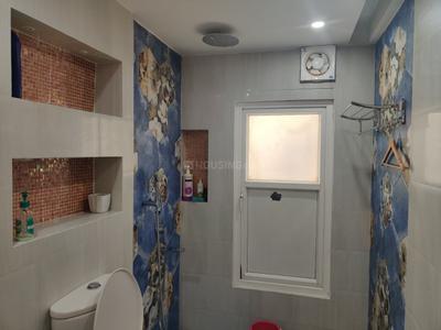 Bathroom Image of 3000 Sq.ft 4 BHK Apartment / Flat for rent in Janta Falcon View, JLPL Industrial Area Mohali for Rs. 90000