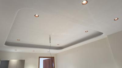 Living Room Image of 700 Sq.ft 2 BHK Builder Floor for sale in Mayur Vihar Phase 1 New Delhi for Rs. 7500000