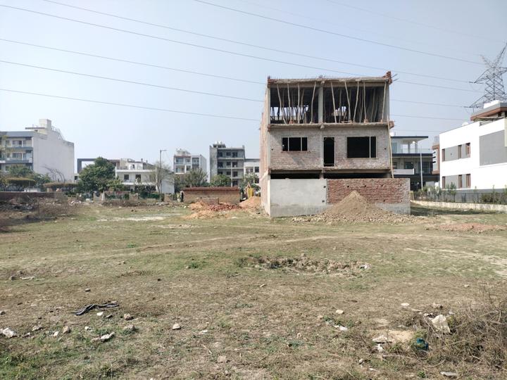 Sector 75 Main Image 1